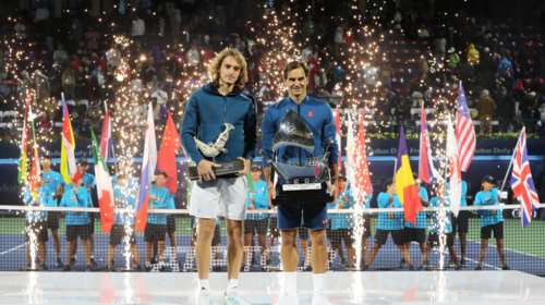 Τσιτσιπάς: «Τιμή μου να παίζω με τον Φέντερερ» - Εικόνες