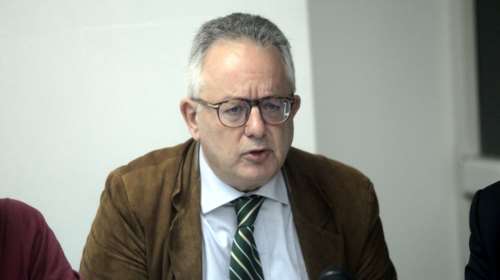 Αλιβιζάτος: Ο Τσίπρας πιάνει πουλιά στον αέρα