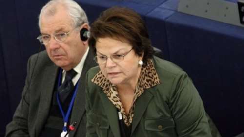 Ν. Τζαβέλα: &quot;Καθήκον να δίνουμε τις δύσκολες μάχες στις δύσκολες αρένες&quot;