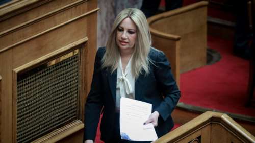 Γεννηματά: "Μετά τη δίωξη να παραιτηθεί η Δούρου"