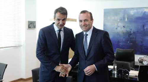 Challenge accepted! Ο Κυριάκος Μητσοτάκης θα κόψει την γραβάτα του