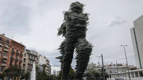 Η ιστορία του Δρομέα, ενός εμβληματικού γλυπτού της Αθήνας