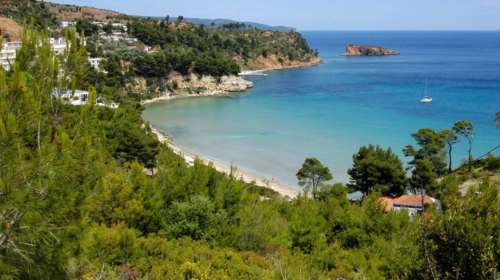 Αλόννησος: Ύμνος από τo Family Traveller για οικογενειακές διακοπές χωρίς συνωστισμό