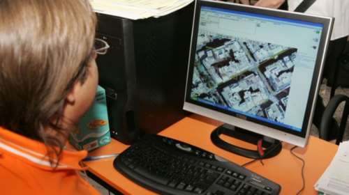 ΥΠΕΝ: Κοσμοσυρροή την πρώτη ημέρα  του Κεντρικού Γραφείου Κτηματογράφησης