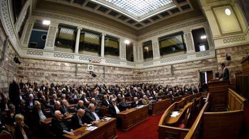 Υψηλοί τόνοι και έντονο παρασκήνιο στην ΚΟ του ΣΥΡΙΖΑ