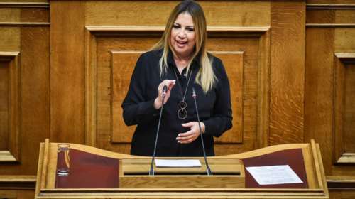 Γεννηματά: Η νέα Δεξιά του κ. Τσίπρα μοιάζει με τη παλιά Δεξιά της ΝΔ