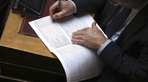 Ερώτηση για τα περιστατικά οπαδικού χουλιγκανισμού από βουλευτές του ΣΥΡΙΖΑ