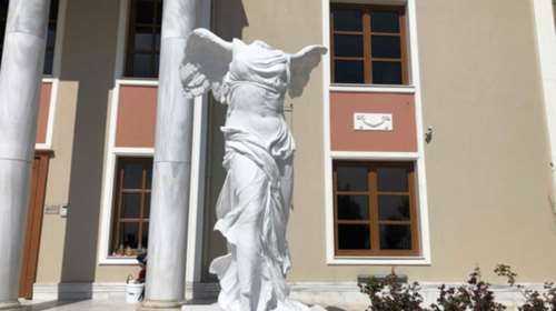 Η Αλεξανδρούπολη απέκτησε τη δική της Νίκη της Σαμοθράκης