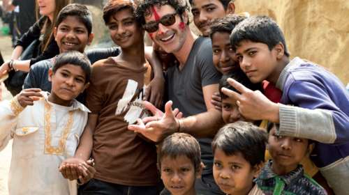 Παπακαλιάτης: Οδοιπορικό στα «παιδιά ενός κατώτερου Θεού» - Νέο ντοκιμαντέρ