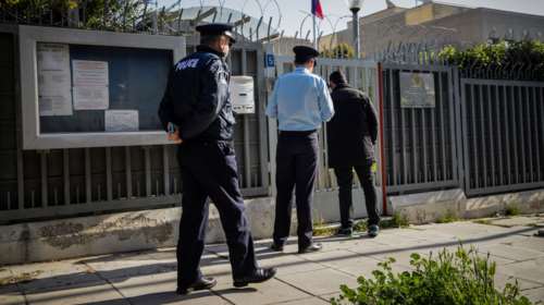 Επίθεση στο Ρωσικό Προξενείο: Οι κάμερες &quot;έπιασαν&quot; τους δράστες