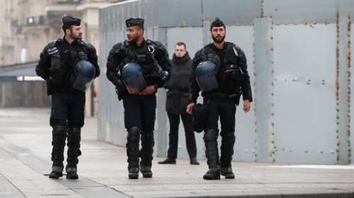 Στρατός και Αστυνομία ενάντια στα «κίτρινα γιλέκα» στο Παρίσι