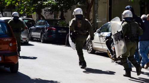 Επεισόδια Καλλιθέα: Δώδεκα συλλήψεις, ένας και για επίθεση σε μετανάστη