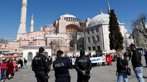 Δύο νεκροί σε επεισόδια σε εκλογικό κέντρο στην Τουρκία