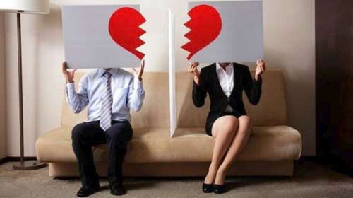 Ιταλία: Αξιόποινη πράξη η προβολή ερωτικών φωτογραφιών και βίντεο