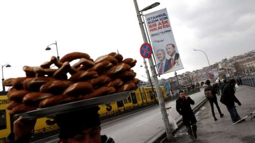 Νέα καταμέτρηση ψήφων σε 17 περιφέρειες της Κωνσταντινούπολης