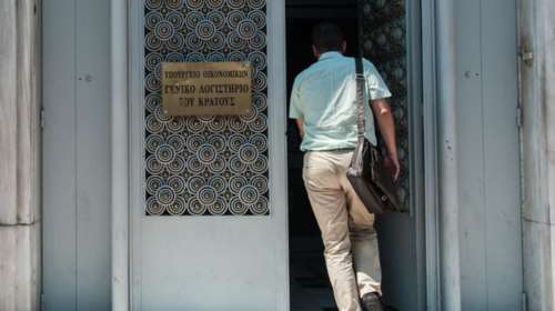 Μεγαλώνει το «φέσι» του δημοσίου προς ιδιώτες