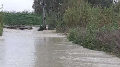 Πλημμύρες και κατολισθήσεις στην Κρήτη, παρασύρθηκαν ΙΧ