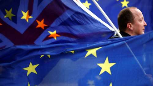 Αγεφύρωτο χάσμα κυβέρνησης - αντιπολίτευσης για Brexit