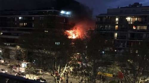 Tρόμος στο Παρίσι από έκρηξη σε πολυκατοικία [video]