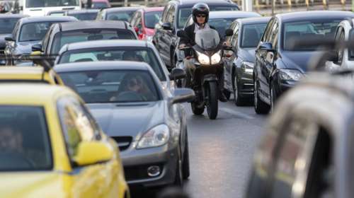 Μποτιλιάρισμα λόγω τροχαίου στο ύψος του ΣΕΦ