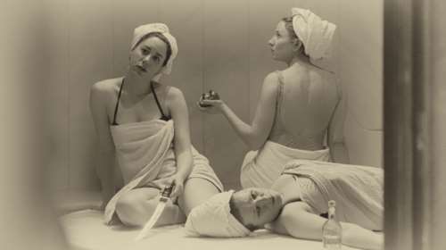 Οι λουόμενες: μια παράσταση για τα  μυστικά των γυναικών