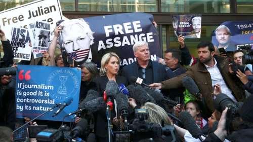 Υπατη Αρμοστεία ΟΗΕ: O Ασάνζ πρέπει να έχει μια δίκαιη δίκη