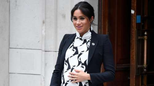 Αδημοσίευτες εικόνες: Η Μέγκαν νεογέννητο μωρό στην αγκαλιά της μαμάς της