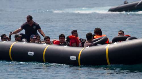 Το Λιμενικό διέσωσε 42 μετανάστες στην Σάμο - Μία γυναίκα νεκρή