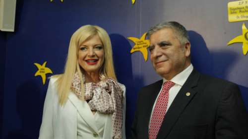 Μαρίνα Πατούλη: πώς θα χάλαγε ο γάμος της, η δημαρχία, το Ε9 &amp; η ηλικία