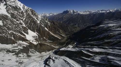 Εκστρατεία καθαρισμού του Έβερεστ διοργανώνει το Νεπάλ