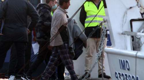 Αντιδράσεις στη Μυτιλήνη για τη μεταφορά προσφύγων από τη Σάμο