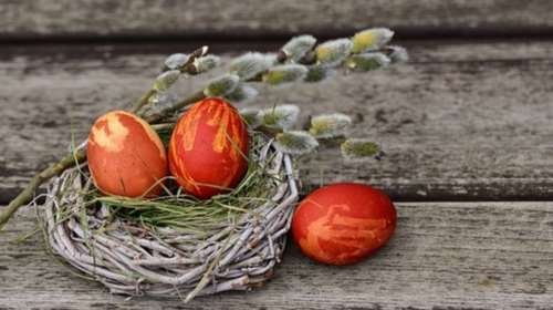 Αγοράστε τα πασχαλινά σας δώρα από τα μπαζάρ της αγάπης