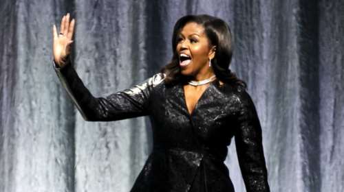 Ποια βασίλισσα αποκαλεί δημοσίως &quot;κορίτσι μου&quot; η Μισέλ Ομπάμα;