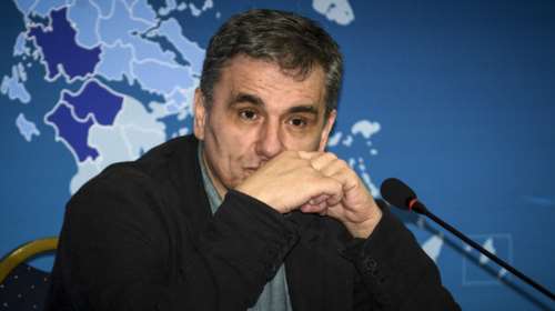 «Παράθυρο» Τσακαλώτου για νέες παροχές λόγω πλεονάσματος