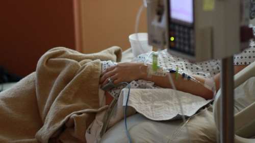 Γυναίκα ξύπνησε από κώμα μετά από 27 χρόνια