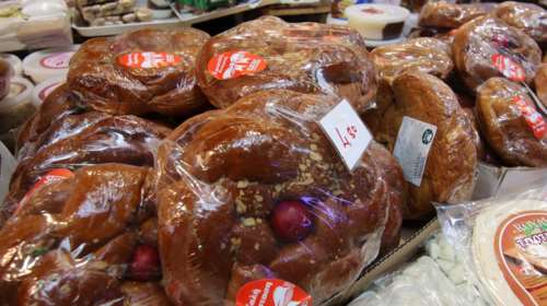 Θεσσαλονίκη: 103.000 κιλά τσουρεκιού για το Πάσχα
