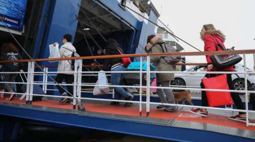 Αναχωρούν κατά χιλιάδες οι εκδρομείς: Πόσοι έχουν φύγει