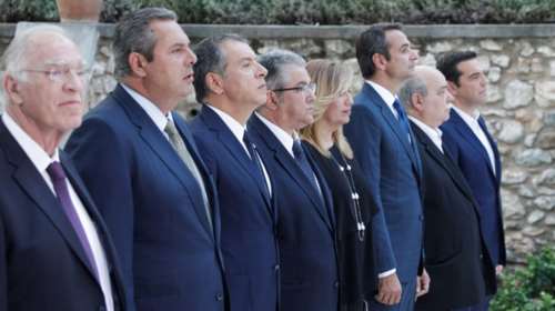 Με αναφορές στα μνημόνια τα αναστάσιμα μηνύματα πολιτικών αρχηγών