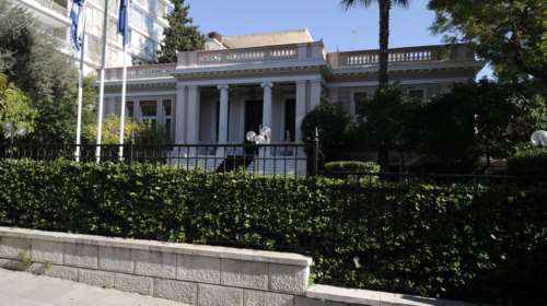 «Κλειδώνουν» σήμερα οι 120 δόσεις-Τα 3 «τελεσίγραφα»