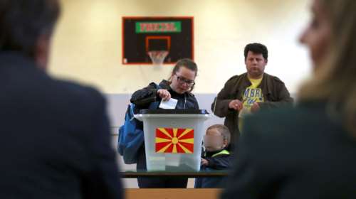 Βόρεια Μακεδονία: Οριακή αύξηση της συμμετοχής - Παραμένει η ανησυχία