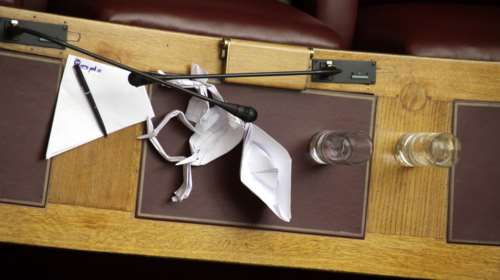 Δεκτό κατά πλειοψηφία, επί της αρχής, το νομοσχέδιο για τις 120 δόσεις