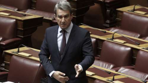 Σύγκρουση Θεοχαρόπουλου - Λοβέρδου για τις πολιτικές μεταγραφές