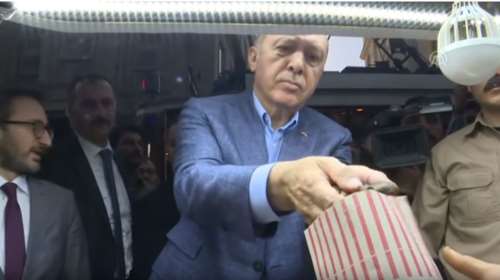 Πόσο κόστισαν σε ευρώ τα κάστανα του Ερντογάν;