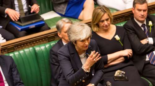 Προχωρά η Μέι με νέο σχέδιο νόμου για το Brexit