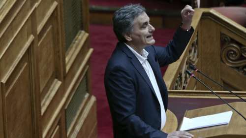 Ο Τσακαλώτος, οι Μπαχάμες και οι διαρροές από τις Βρυξέλλες