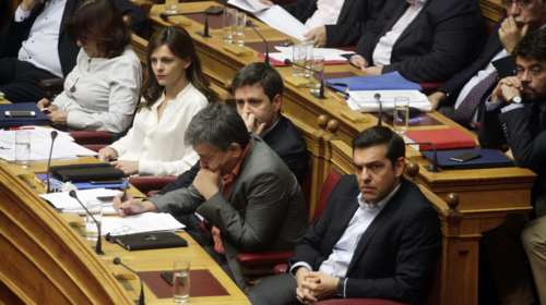Δύσκολος ο Ιούνιος μετά τα «καμπανάκια» από τους δανειστές