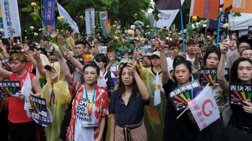 Ταϊβάν, η πρώτη χώρα στην Ασία που νομιμοποίησε τους γάμους ομοφυλόφιλων
