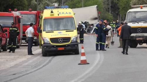 Τροχαίο με βυτιοφόρο στη λ. Κορωπίου - δύο νεκροί και ένας τραυματίας