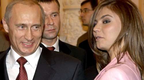 Δίδυμα αγόρια έφερε στον κόσμο υπό άκρα μυστικότητα η Aλίνα Καμπάεβα