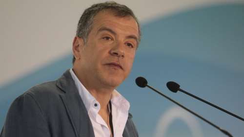 Θεοδωράκης: Μαύρισε τον ΣΥΡΙΖΑ, αλλά όχι ψηφίζοντας υπουργούς του χθες